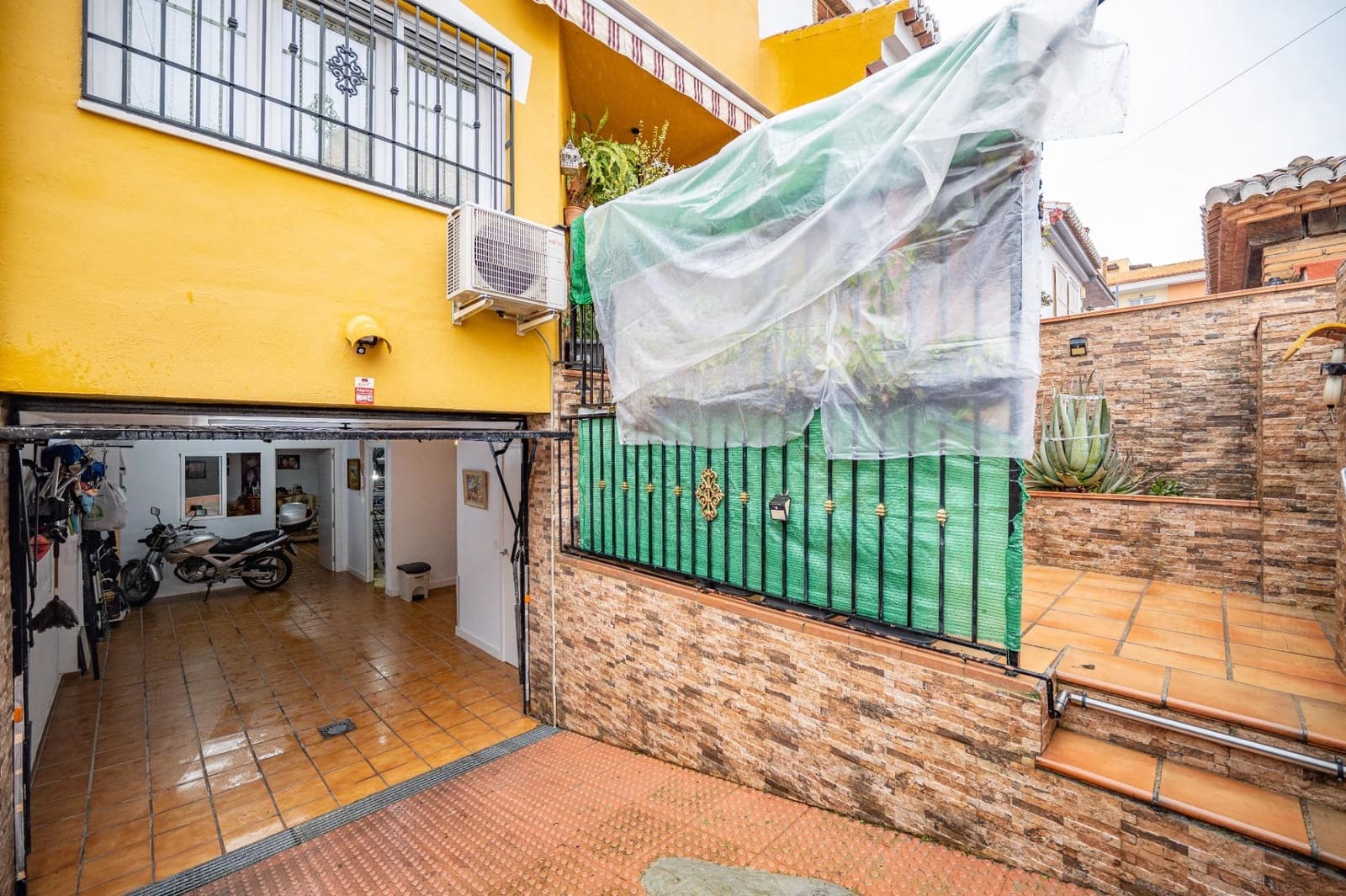 3 soveværelse Rækkehus til salg i Las Gabias med garage - € 219.500 (Ref: 9616032)