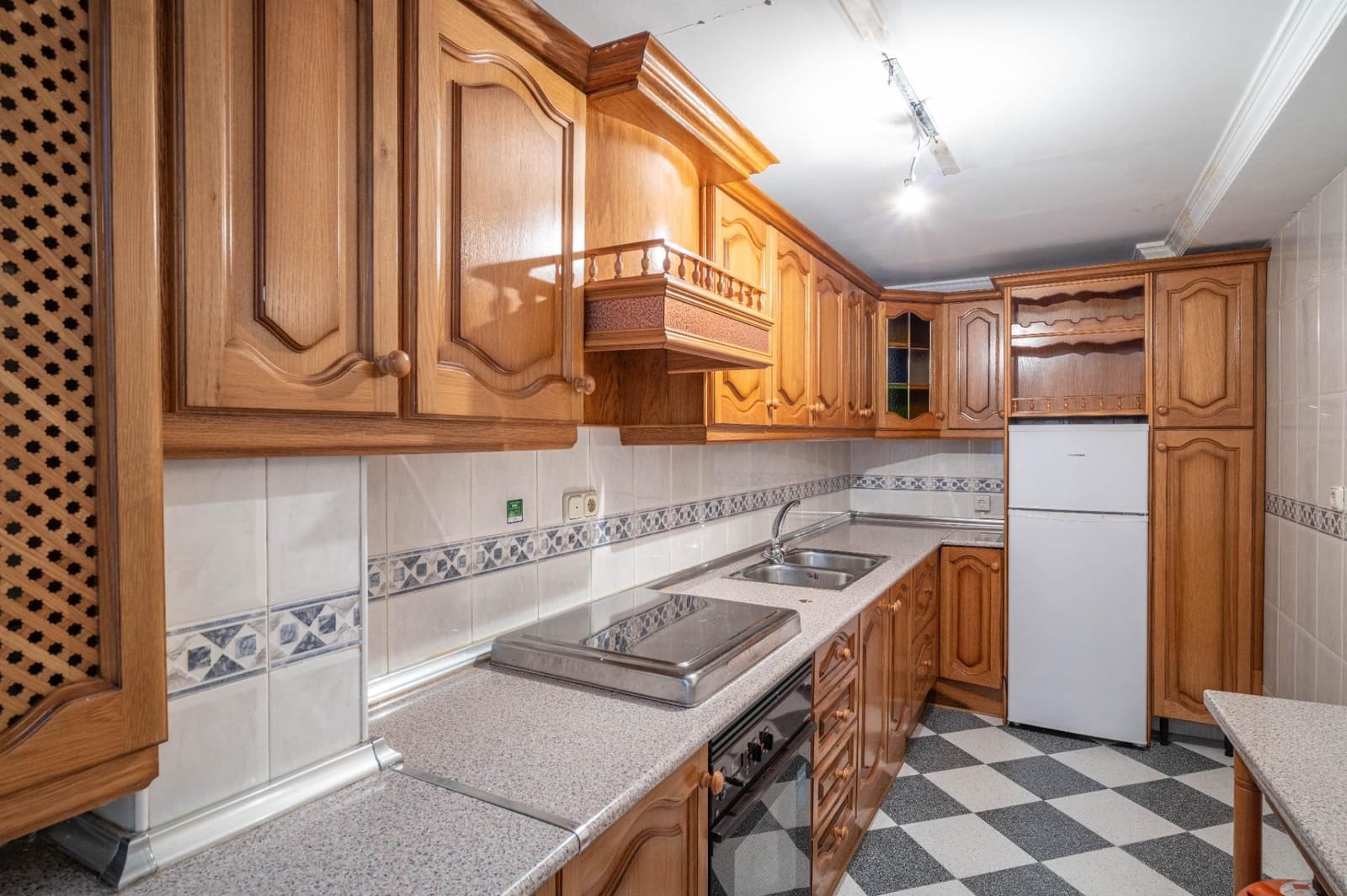 3 soveværelse Lejlighed til salg i Granada by - € 189.000 (Ref: 9625857)