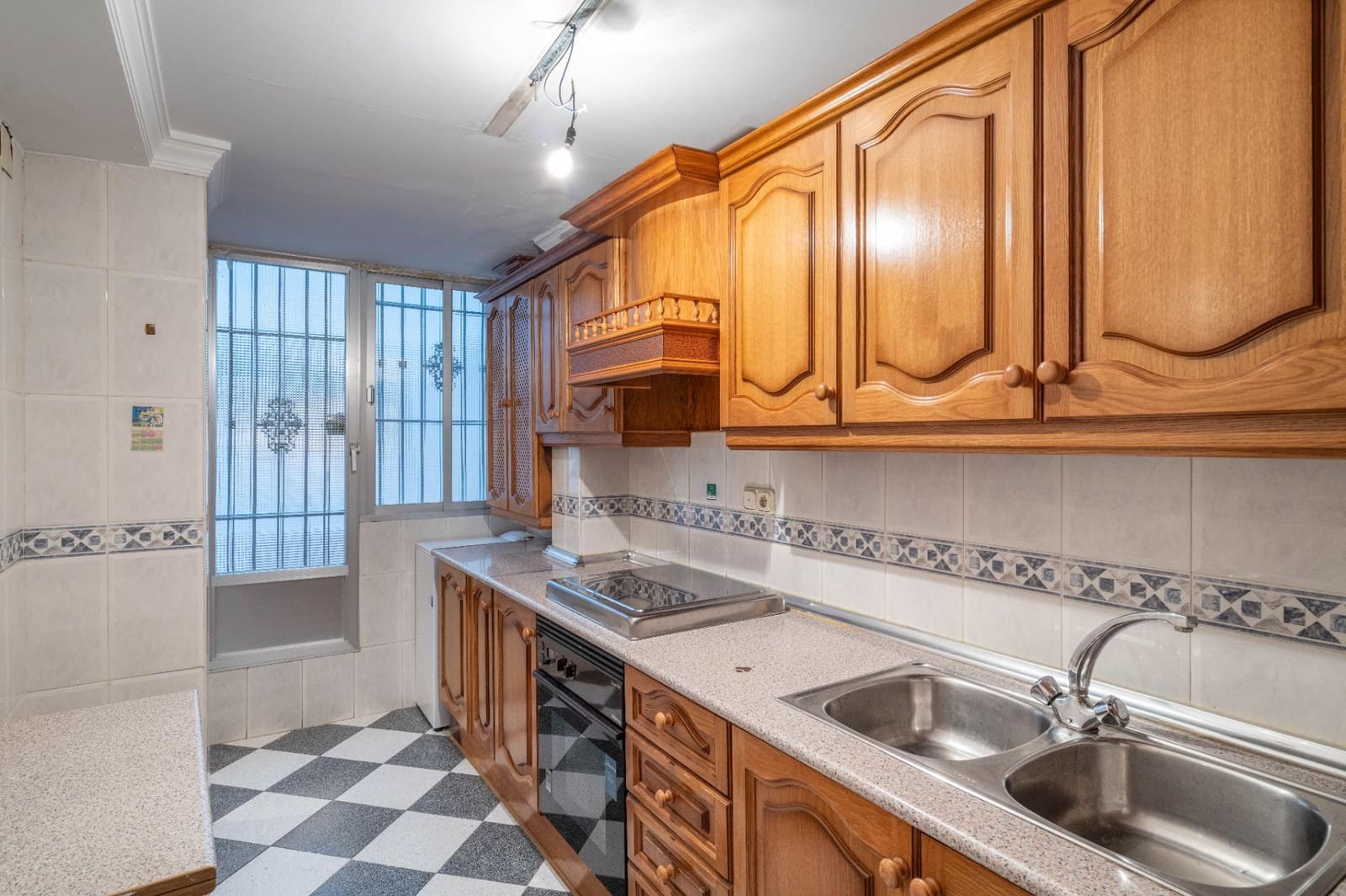 3 soveværelse Lejlighed til salg i Granada by - € 189.000 (Ref: 9625857)