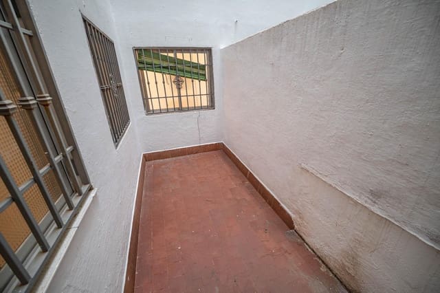 3 slaapkamer Flat te koop in Zaidin, Granada stad - € 189.000 (Ref: 9625857)