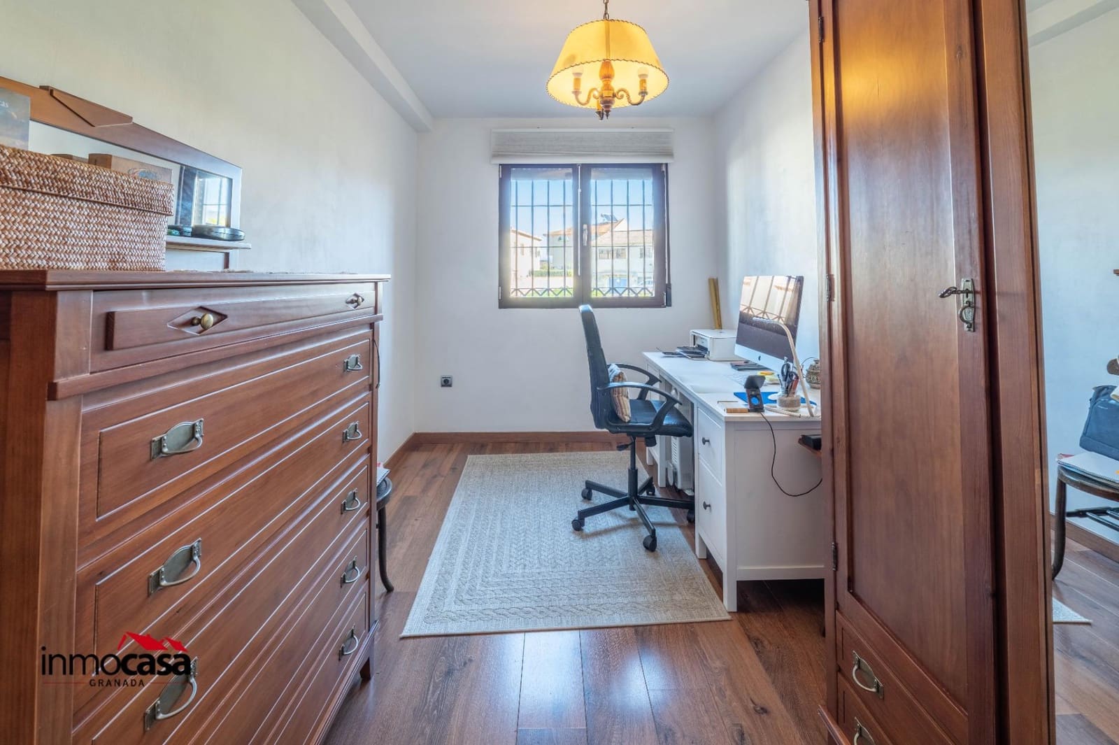 4 bedroom Villa for sale in La Zubia with pool garage - € 420,000 (Ref: 9625858)