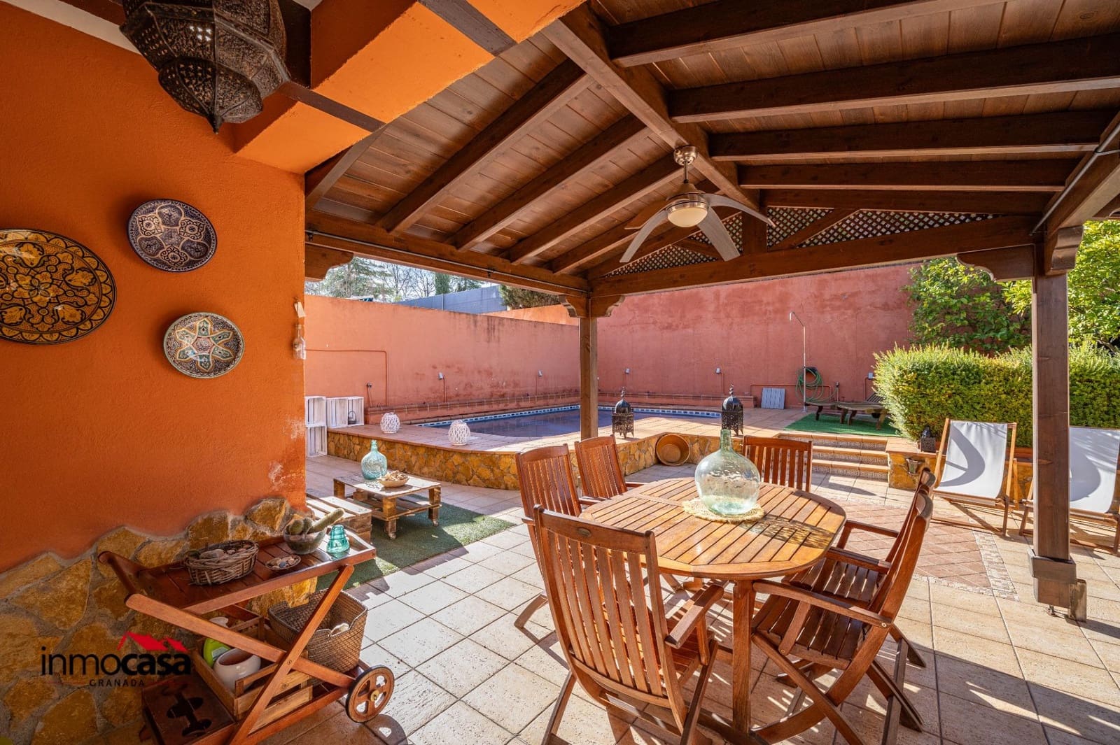 4 bedroom Villa for sale in La Zubia with pool garage - € 420,000 (Ref: 9625858)