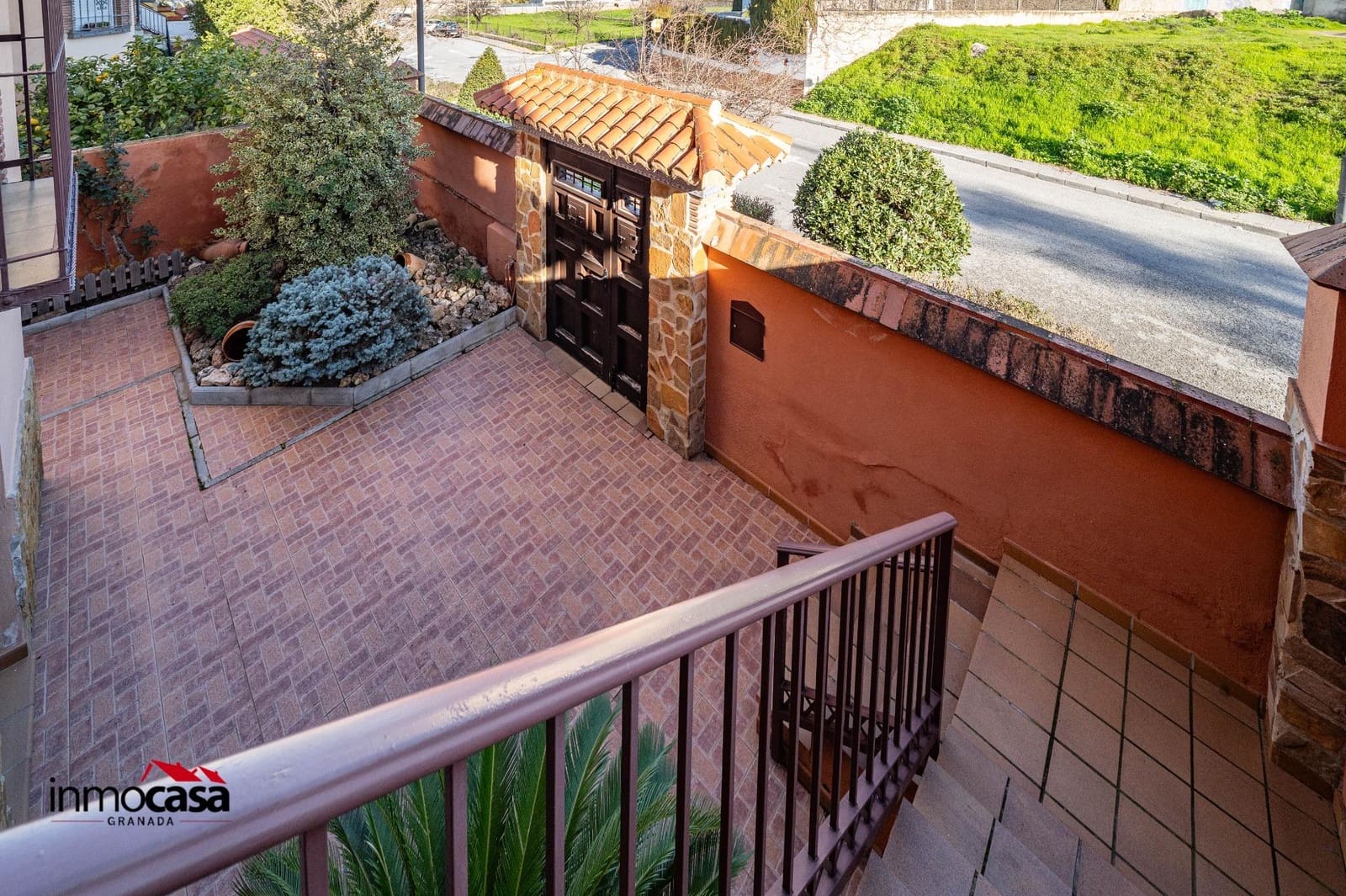 4 bedroom Villa for sale in La Zubia with pool garage - € 420,000 (Ref: 9625858)