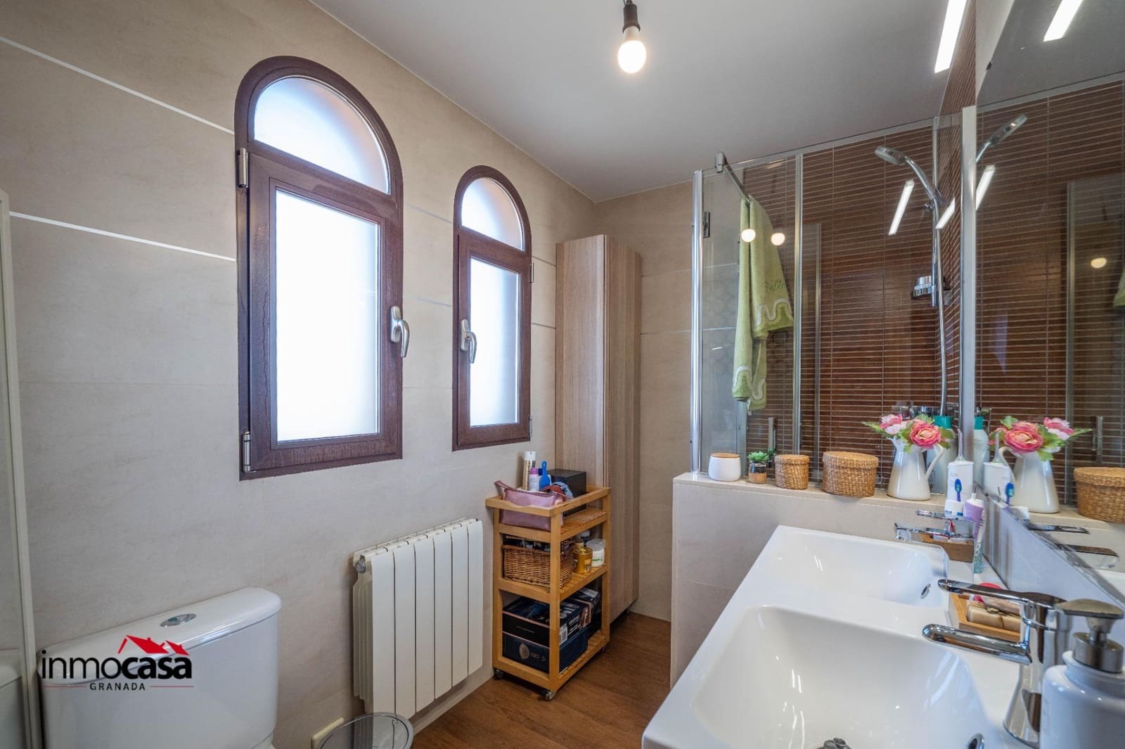 4 bedroom Villa for sale in La Zubia with pool garage - € 399,000 (Ref: 9625858)