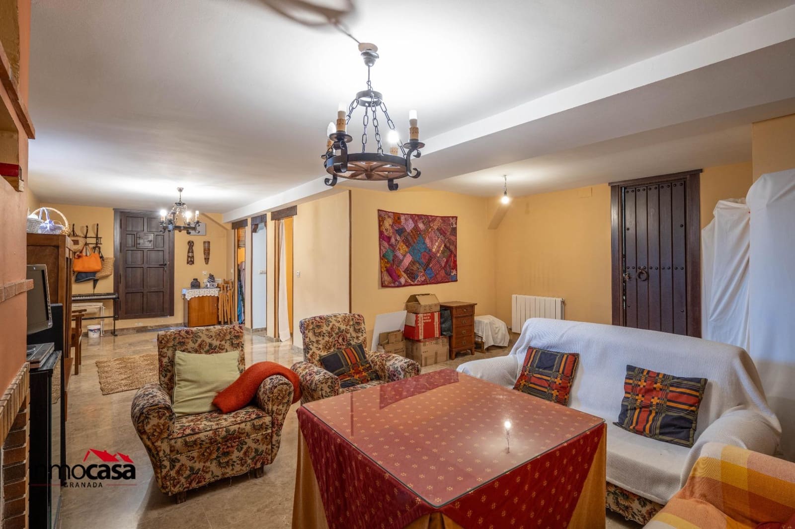 4 bedroom Villa for sale in La Zubia with pool garage - € 399,000 (Ref: 9625858)