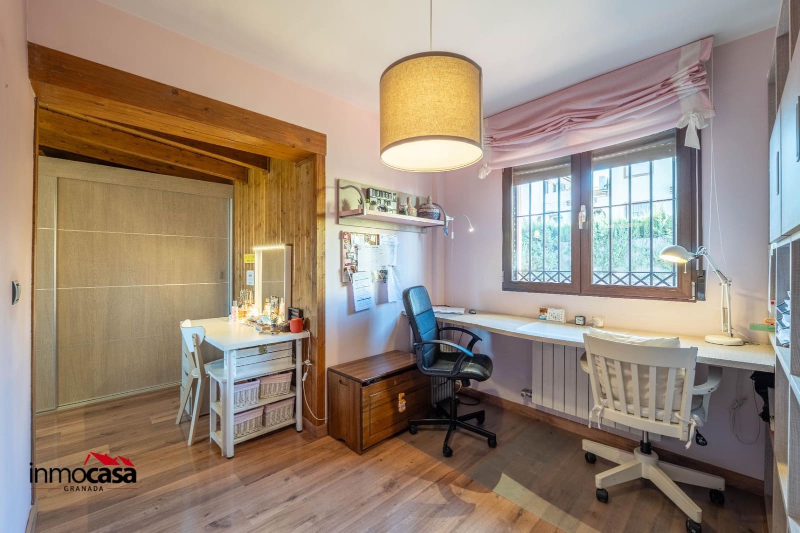 4 bedroom Villa for sale in La Zubia with pool garage - € 399,000 (Ref: 9625858)