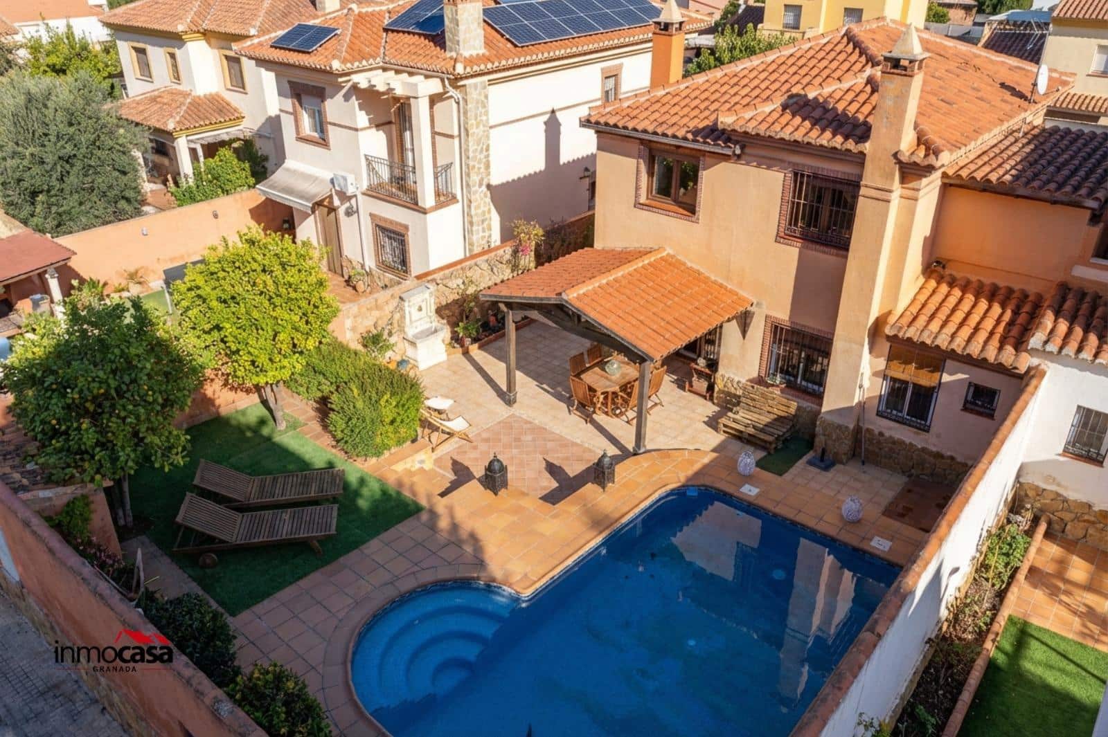 4 bedroom Villa for sale in La Zubia with pool garage - € 399,000 (Ref: 9625858)