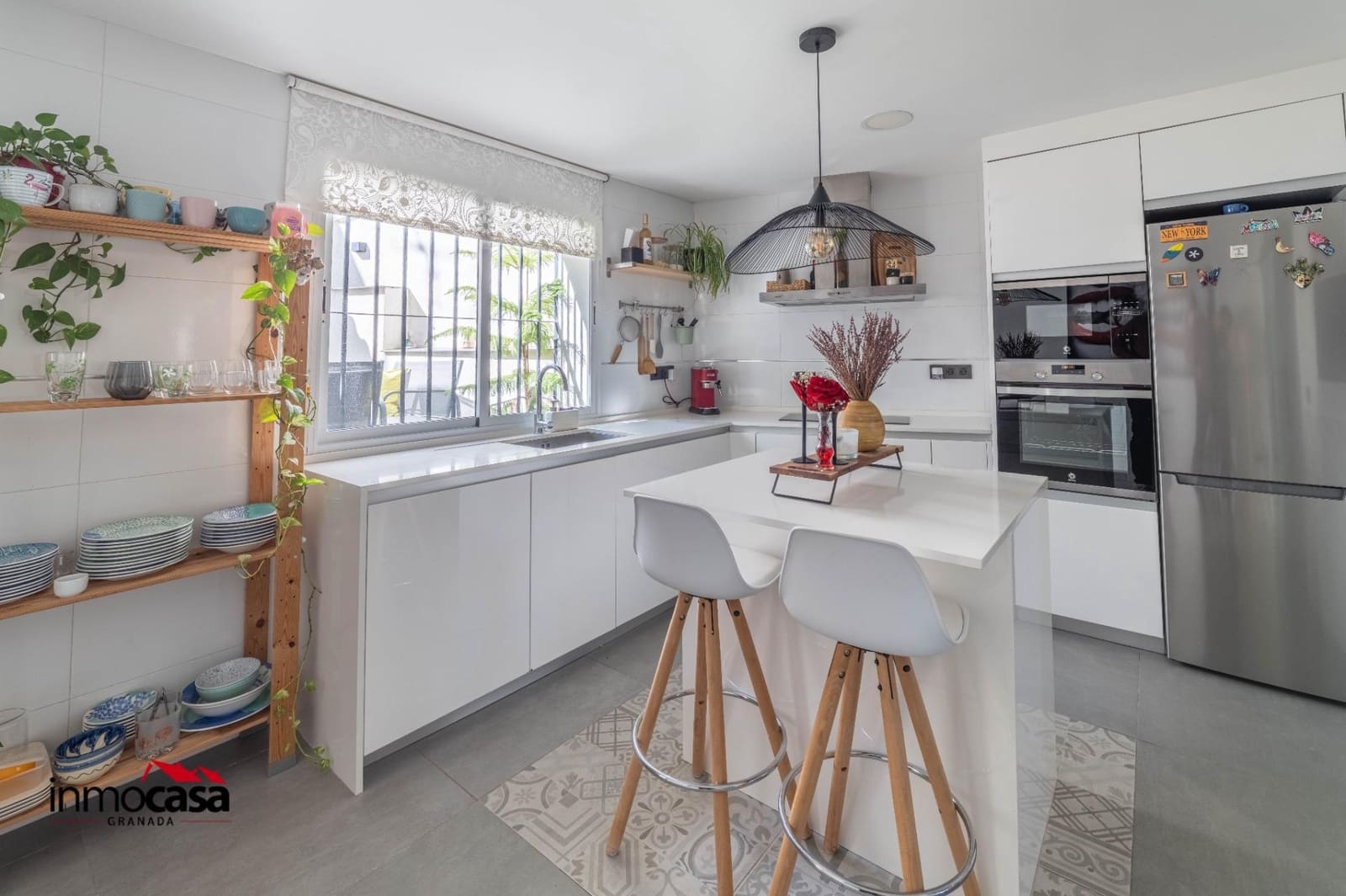 Adosado de 2 habitaciones en La Zubia en venta - 185.000 € (Ref: 9637755)