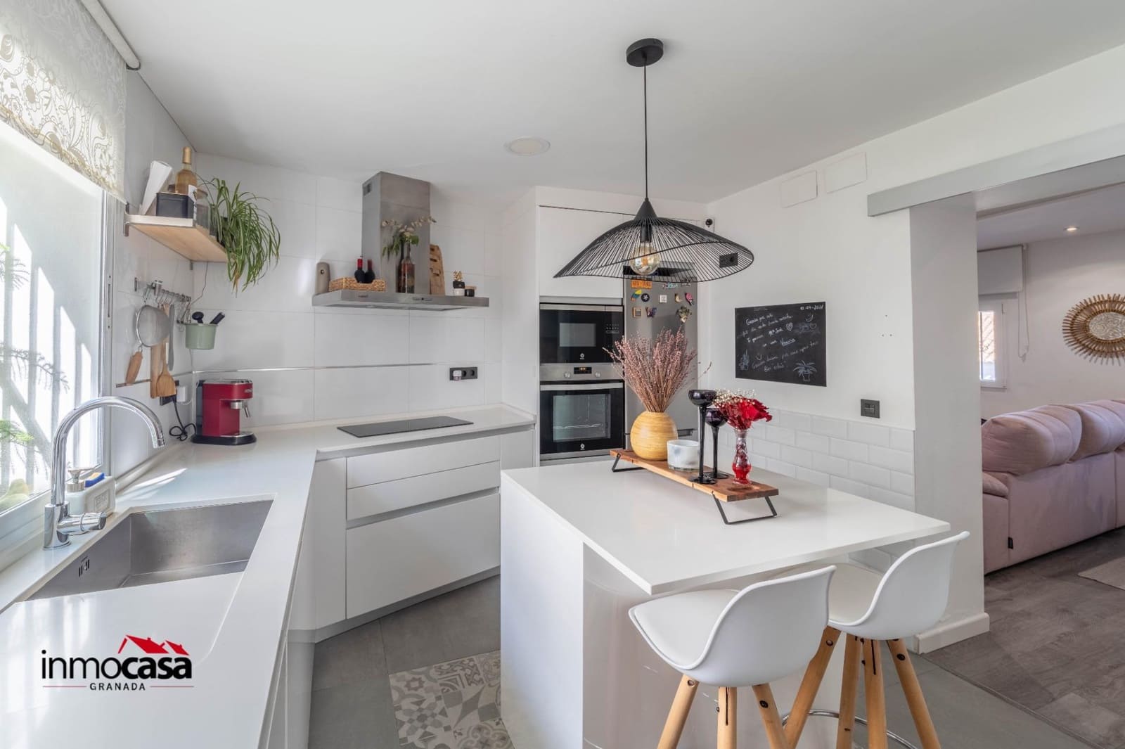 Adosado de 2 habitaciones en La Zubia en venta - 185.000 € (Ref: 9637755)