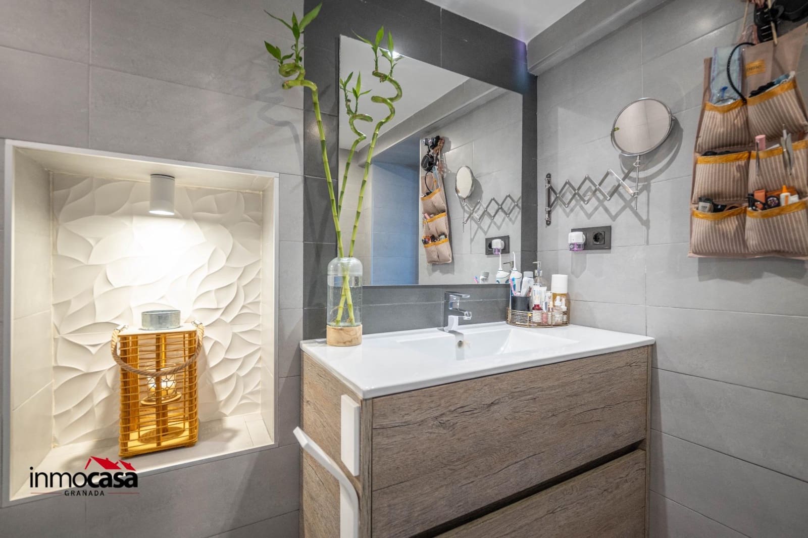 Adosado de 2 habitaciones en La Zubia en venta - 185.000 € (Ref: 9637755)