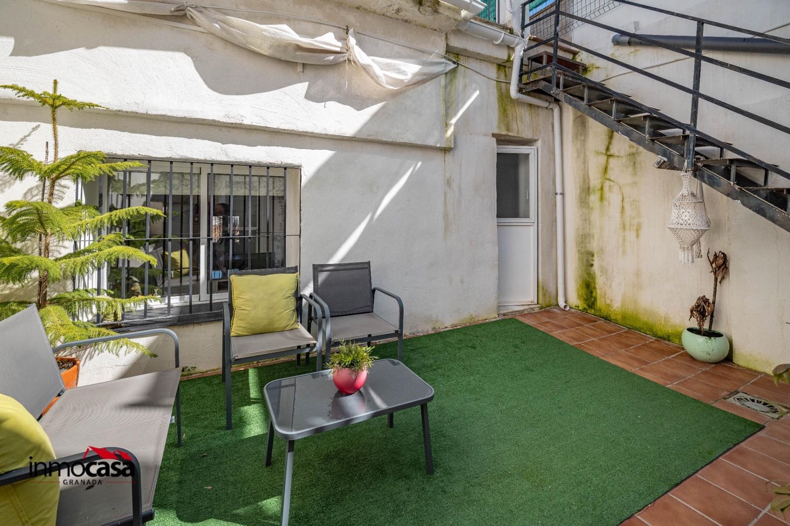 Adosado de 2 habitaciones en La Zubia en venta - 185.000 € (Ref: 9637755)