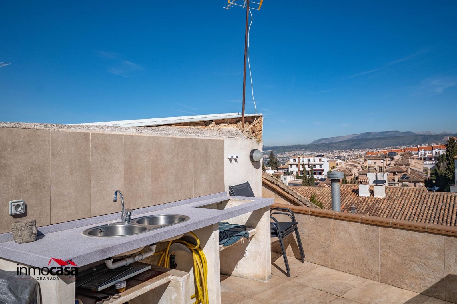 Adosado de 2 habitaciones en La Zubia en venta - 185.000 € (Ref: 9637755)