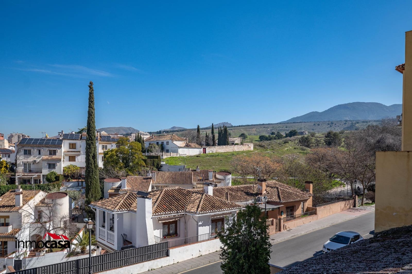 Adosado de 2 habitaciones en La Zubia en venta - 185.000 € (Ref: 9637755)