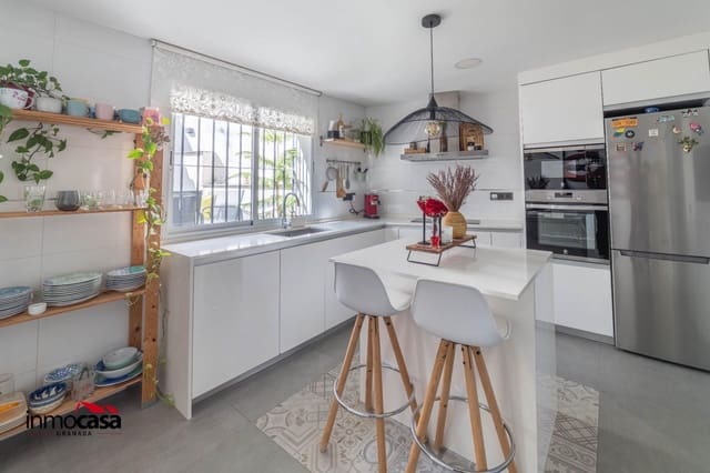 2 Zimmer Reihenhaus zu verkaufen in La Zubia - 185.000 € (Ref: 9637755)