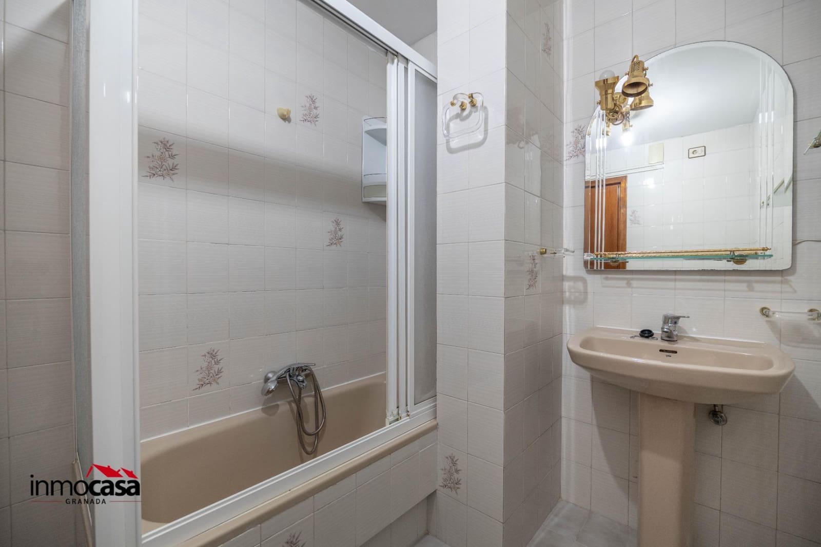 4 sovrum Semi-fristående Villa till salu i Armilla med garage - 275 000 € (Ref: 9637756)