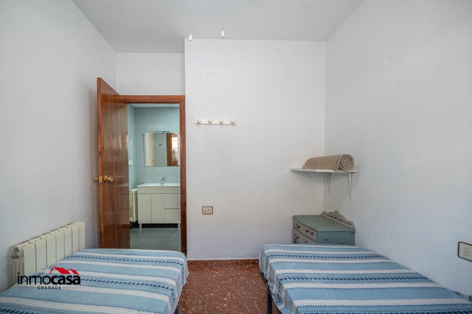 4 sovrum Semi-fristående Villa till salu i Armilla med garage - 275 000 € (Ref: 9637756)