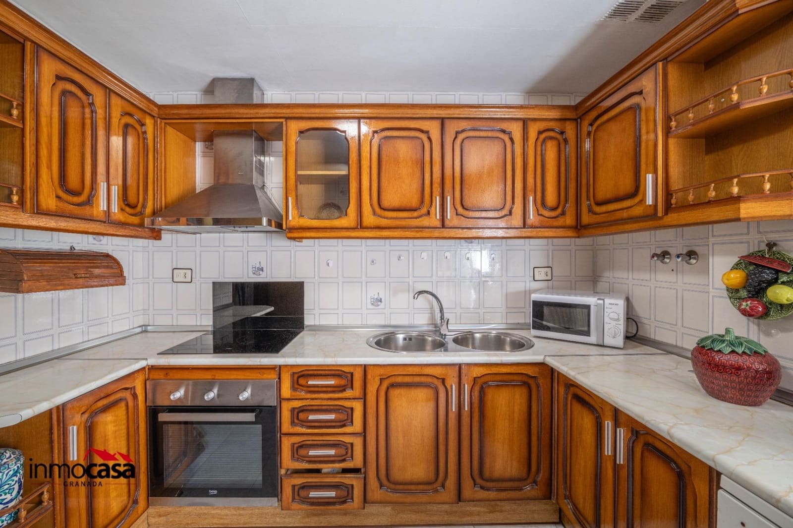 4 sovrum Semi-fristående Villa till salu i Armilla med garage - 275 000 € (Ref: 9637756)