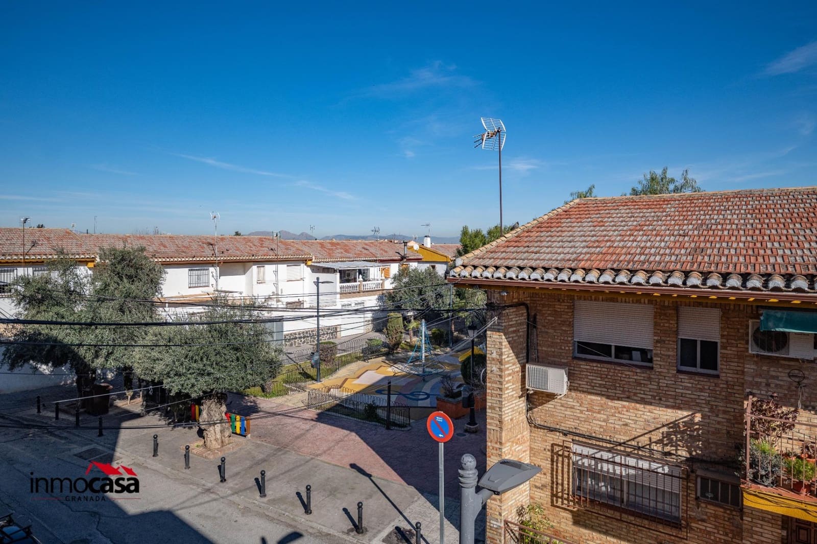 4 sovrum Semi-fristående Villa till salu i Armilla med garage - 275 000 € (Ref: 9637756)