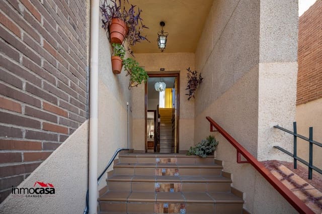 4 chambre Villa/Maison Semi-Mitoyenne à vendre à Armilla avec garage - 275 000 € (Ref: 9637756)