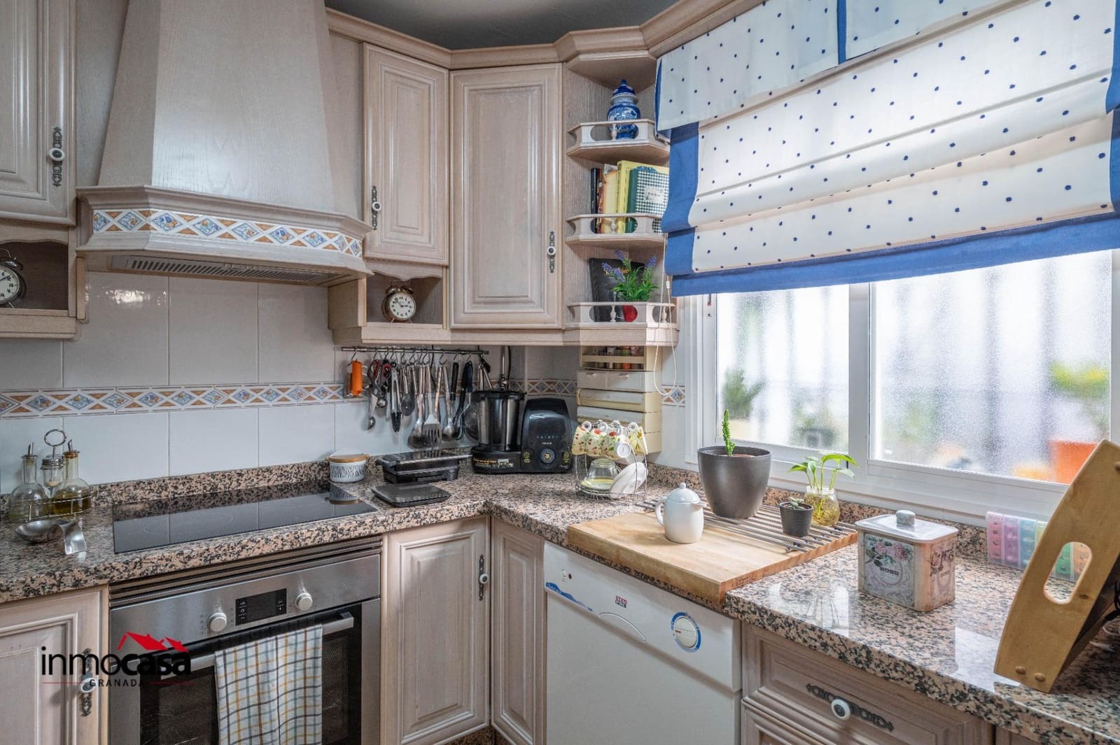 4 makuuhuone Rivitalo myytävänä paikassa Peligros mukana 
autotalli - 280 000 € (Ref: 9645176)