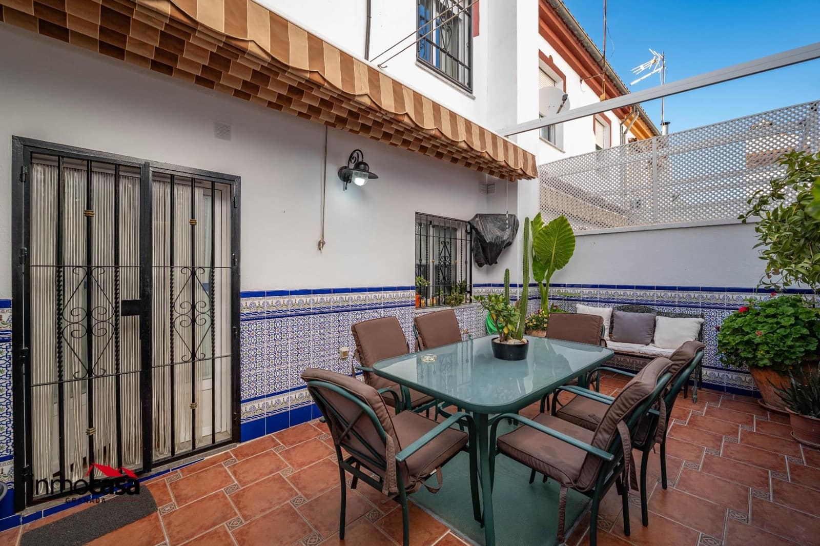 4 makuuhuone Rivitalo myytävänä paikassa Peligros mukana 
autotalli - 280 000 € (Ref: 9645176)