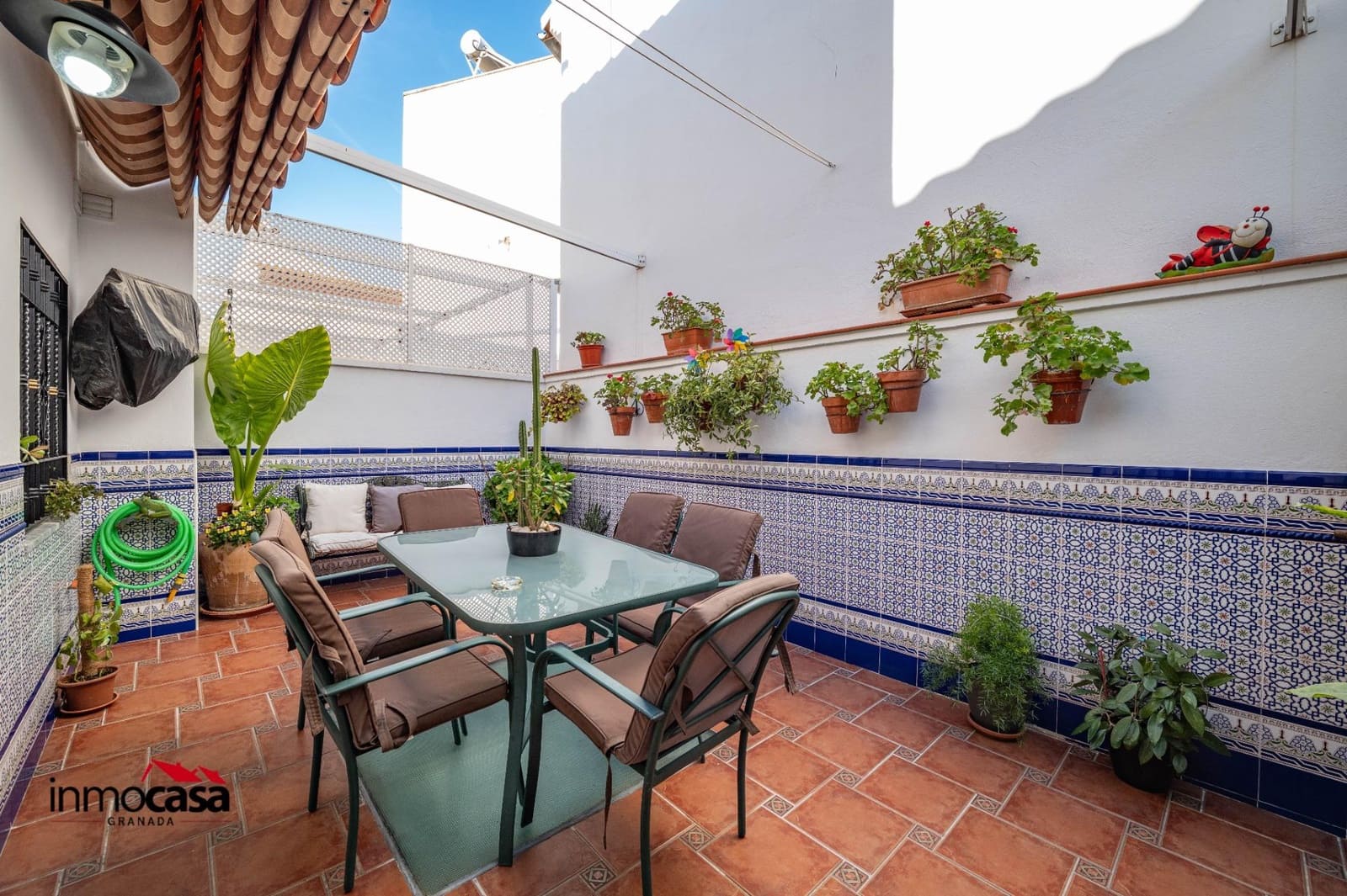 4 makuuhuone Rivitalo myytävänä paikassa Peligros mukana 
autotalli - 280 000 € (Ref: 9645176)