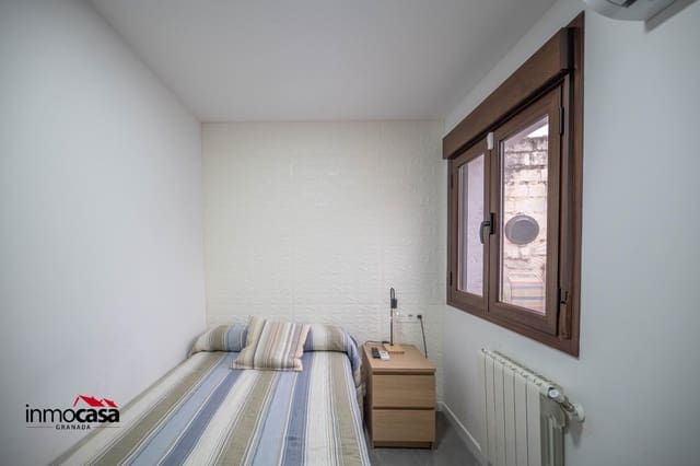 Chalet de 4 habitaciones en Albolote en venta - 200.000 € (Ref: 9652174)