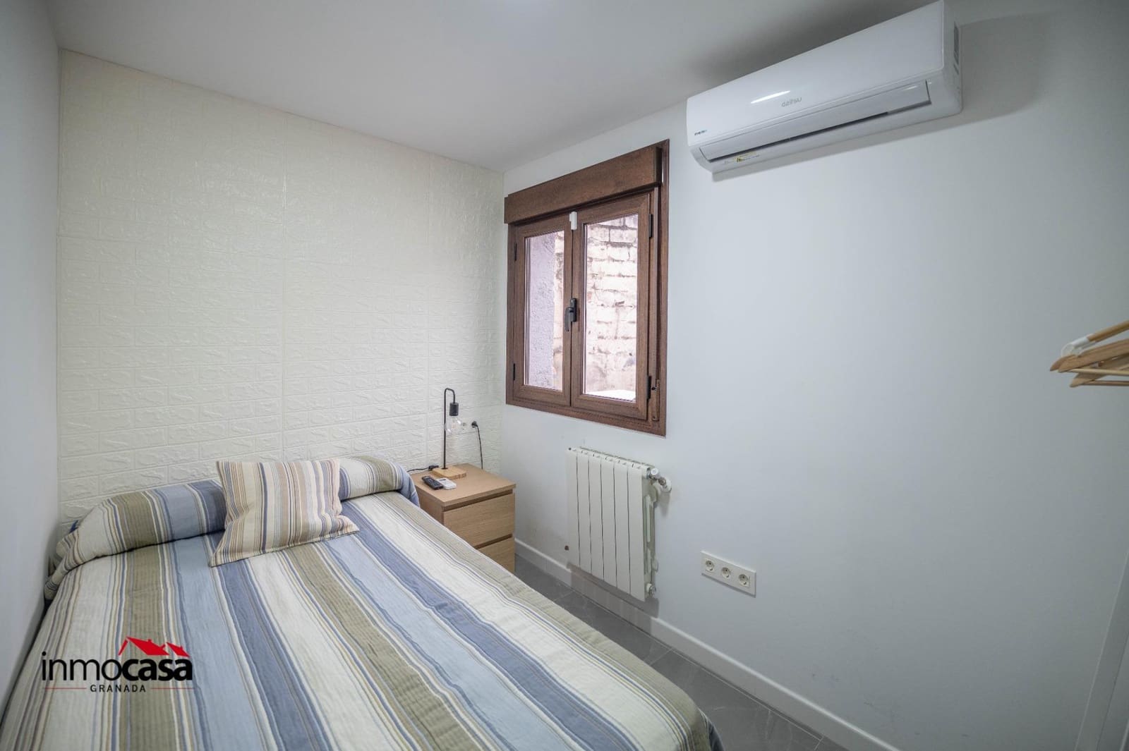 Chalet de 4 habitaciones en Albolote en venta - 200.000 € (Ref: 9652174)