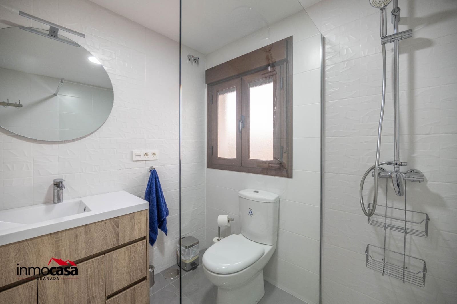 Chalet de 4 habitaciones en Albolote en venta - 200.000 € (Ref: 9652174)