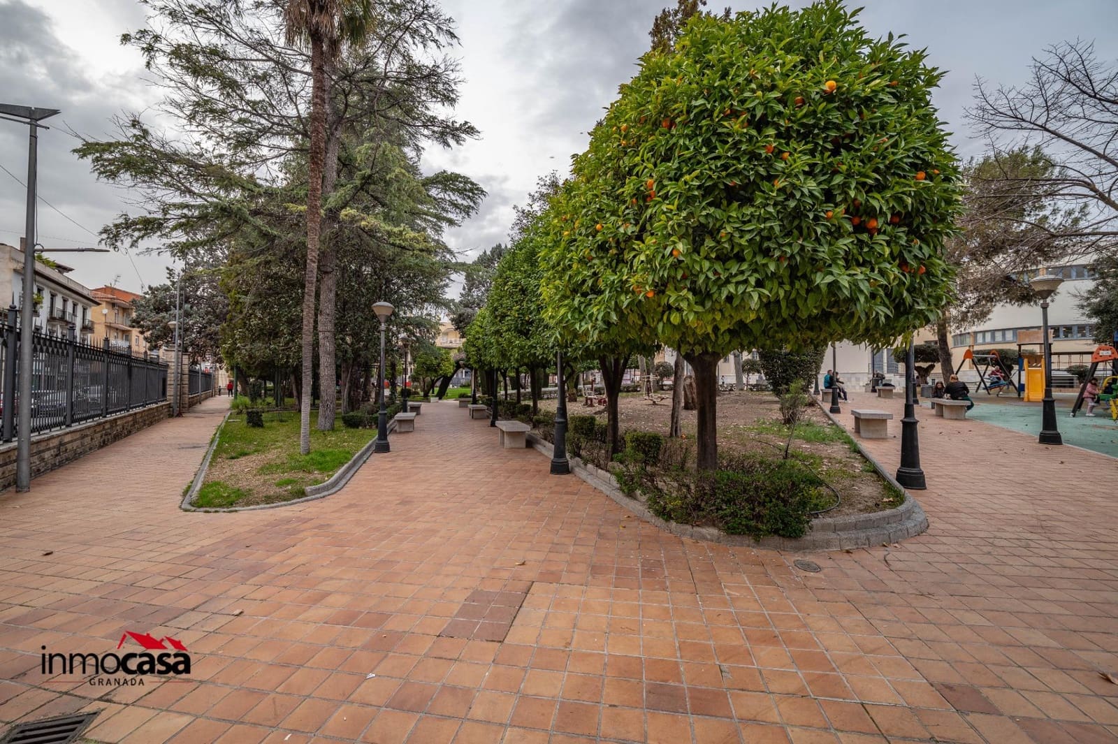 Chalet de 4 habitaciones en Albolote en venta - 200.000 € (Ref: 9652174)