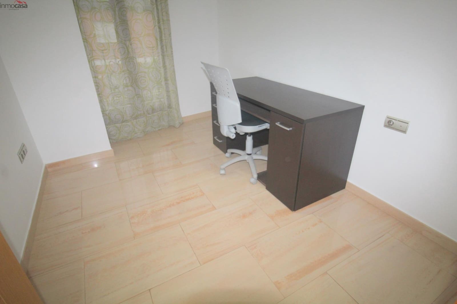 3 makuuhuone Asunto vuokrattavana paikassa Armilla mukana 
autotalli - 750 € (Ref: 9656238)