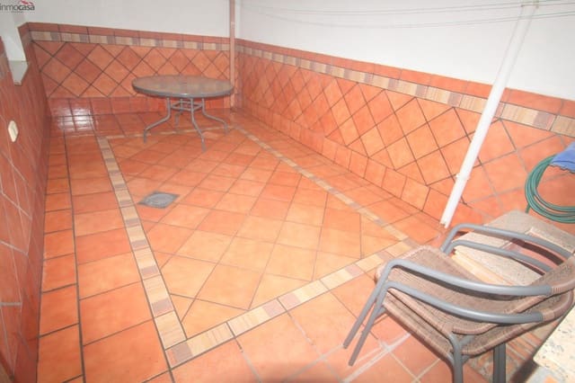 3 makuuhuone Asunto vuokrattavana paikassa Armilla mukana 
autotalli - 750 € (Ref: 9656238)