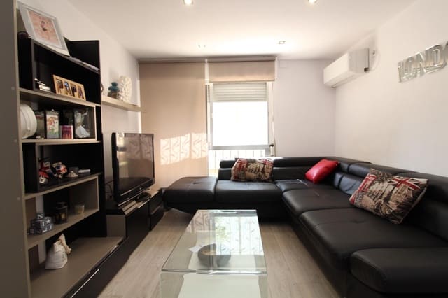 2 slaapkamer Appartement te huur in Granada stad - € 380 (Ref: 9656239)