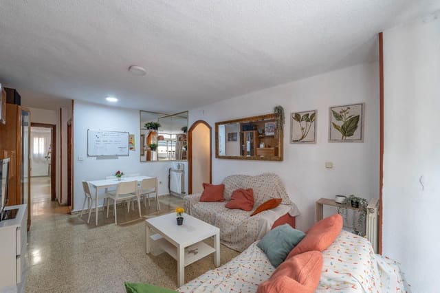 4 Zimmer Wohnung zu verkaufen in Granada Stadt - 245.000 € (Ref: 9666728)