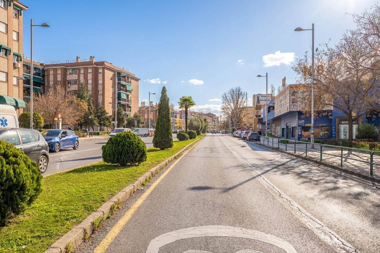 4 quarto Apartamento para venda em Granada cidade - 245 000 € (Ref: 9666728)