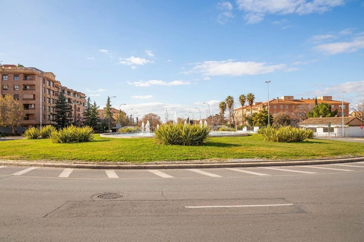 4 bedroom Flat for sale in Granada city - € 245,000 (Ref: 9666728)