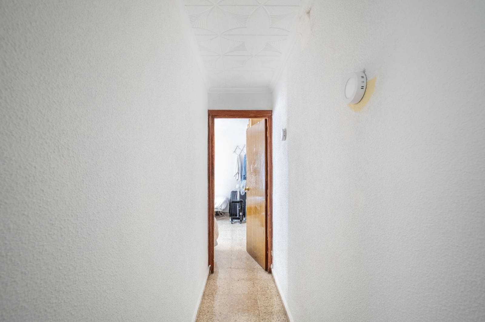 4 bedroom Flat for sale in Granada city - € 245,000 (Ref: 9666728)