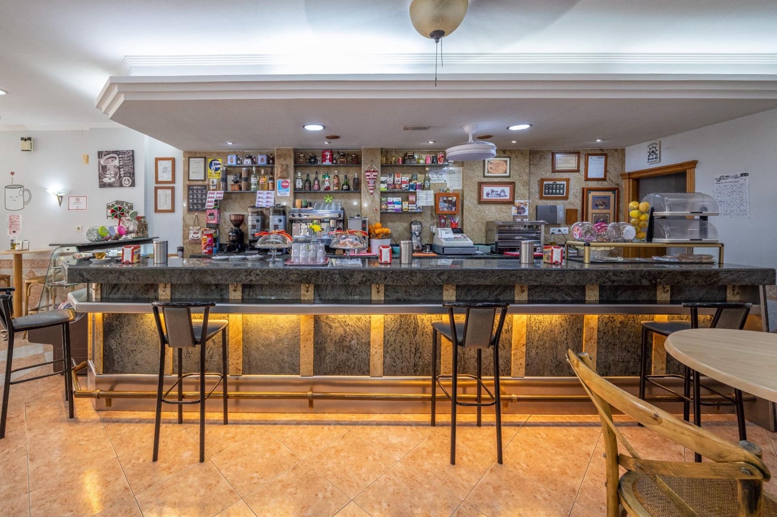 Virksomhed til salg i Armilla - € 279.900 (Ref: 9686593)