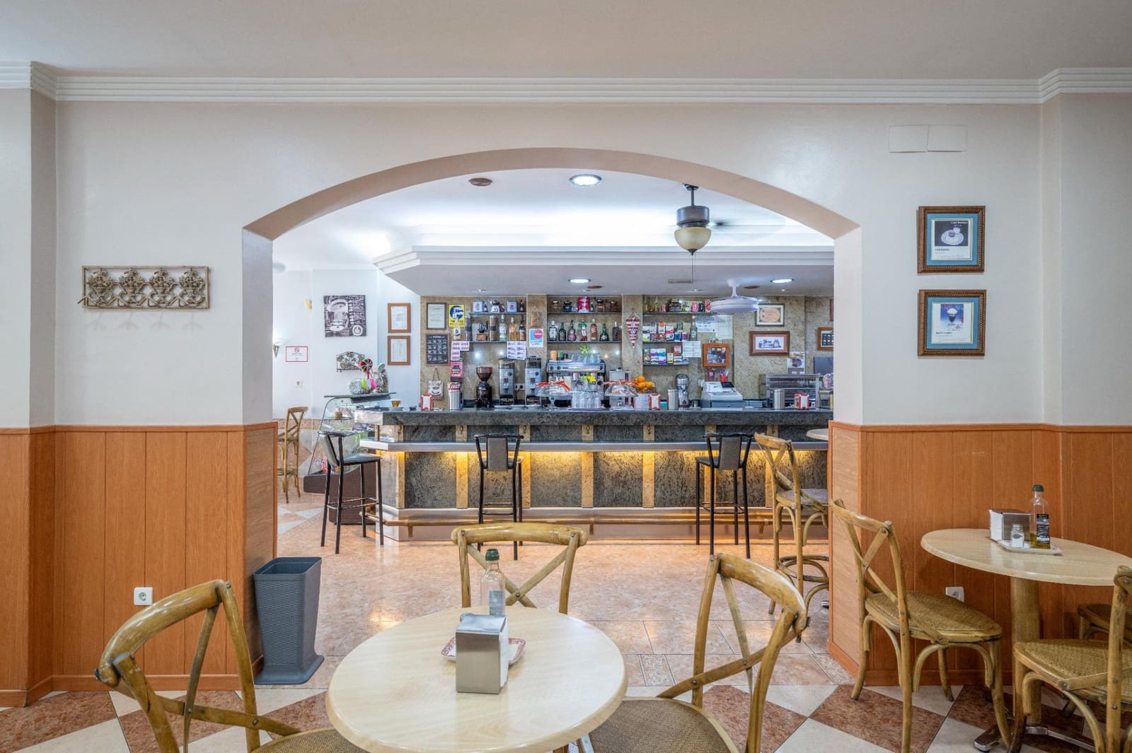 Virksomhed til salg i Armilla - € 279.900 (Ref: 9686593)