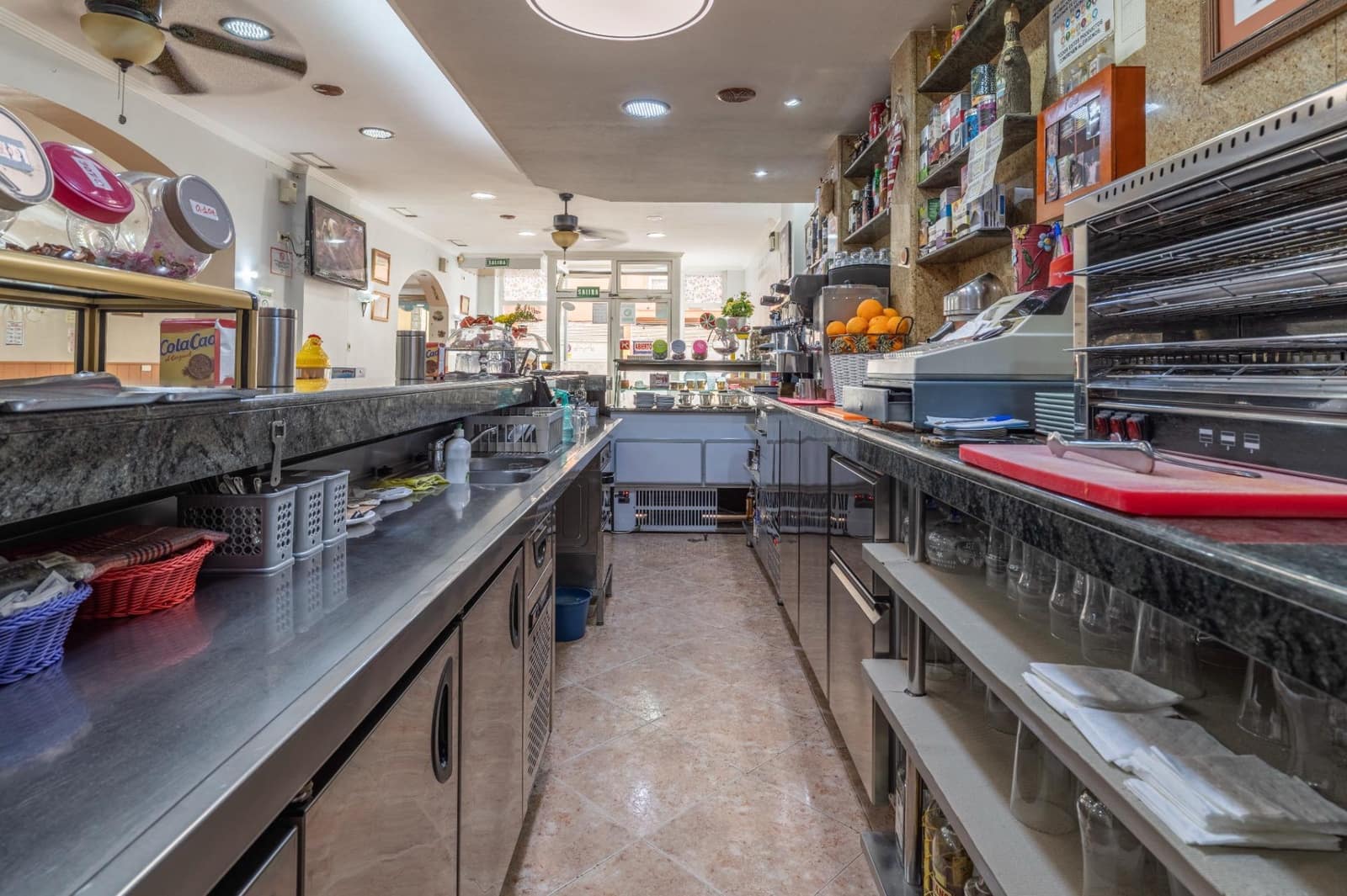 Business for sale in Armilla - € 279,900 (Ref: 9686593)