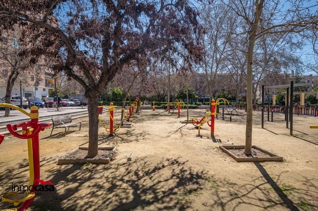 3 soveværelse Lejlighed til salg i Granada by - € 350.000 (Ref: 9712121)