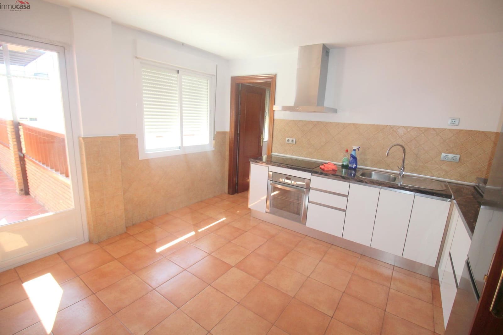 3 bedroom Flat for rent in Armilla - € 800 (Ref: 9720122)