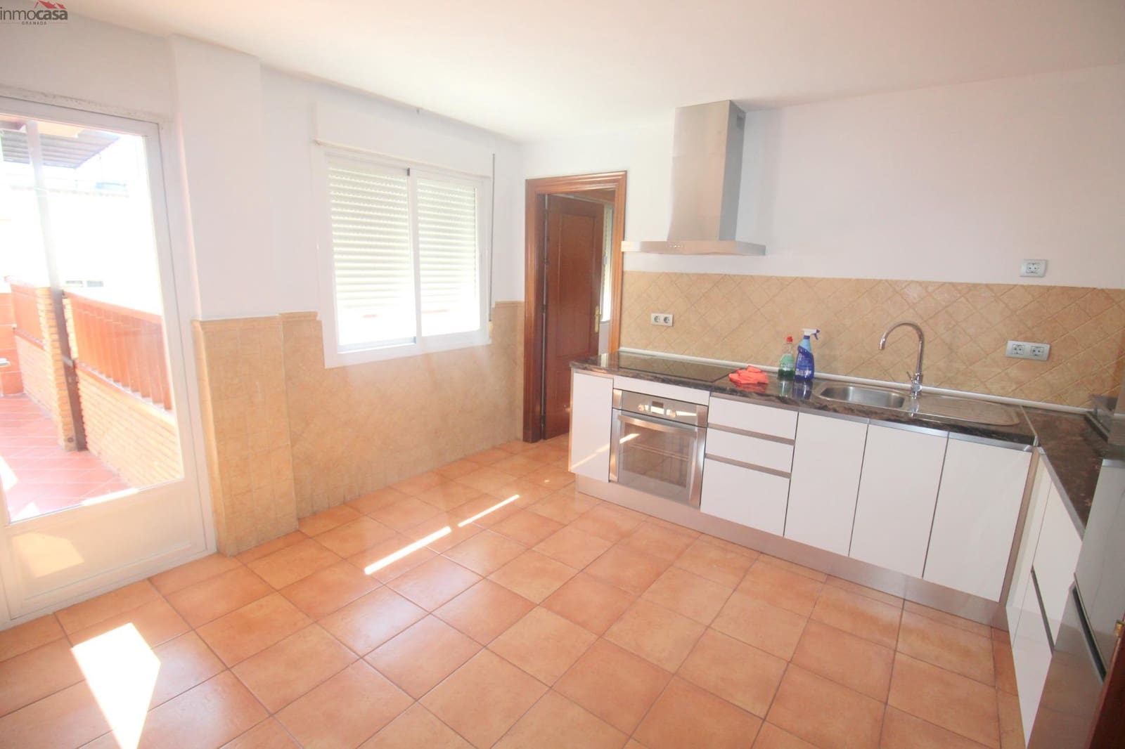 3 bedroom Flat for rent in Armilla - € 800 (Ref: 9720122)
