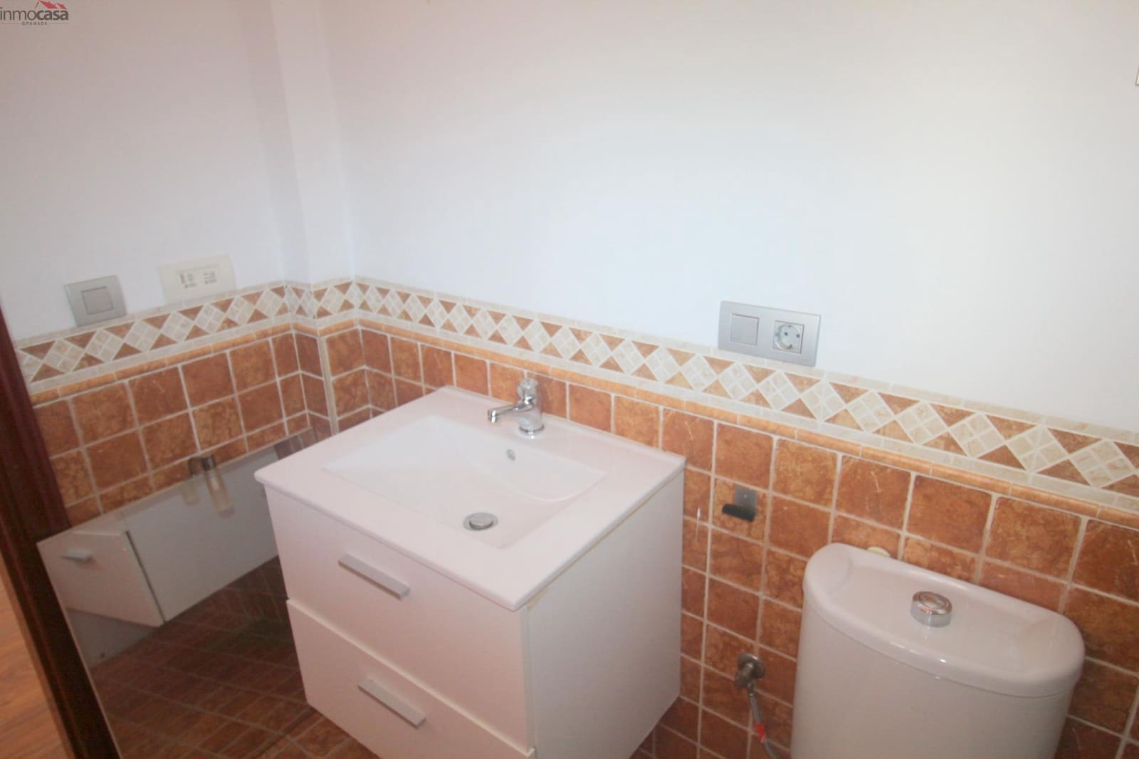 3 bedroom Flat for rent in Armilla - € 800 (Ref: 9720122)