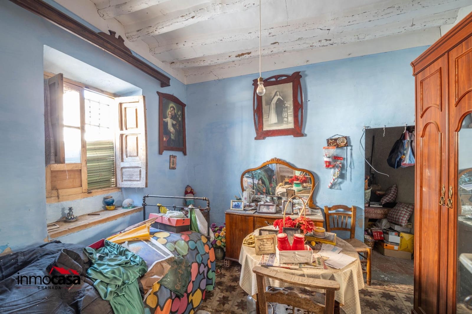 9 soveværelse Byhus til salg i Padul med garage - € 125.000 (Ref: 9720123)