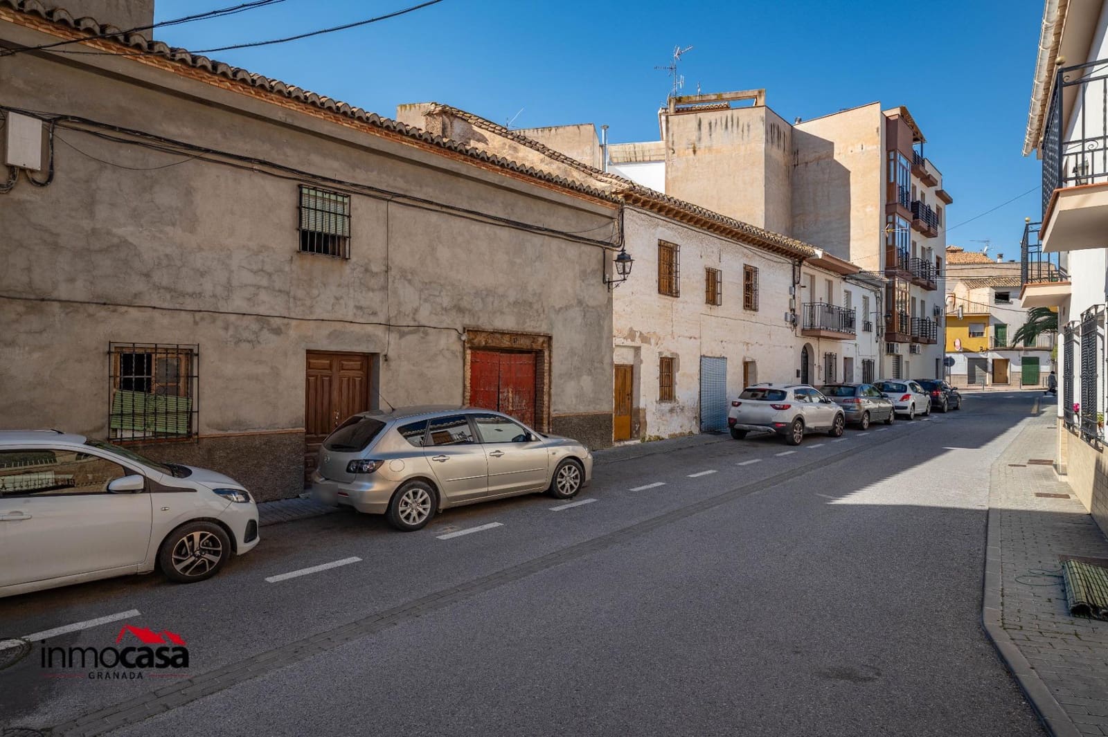 9 soveværelse Byhus til salg i Padul med garage - € 125.000 (Ref: 9720123)