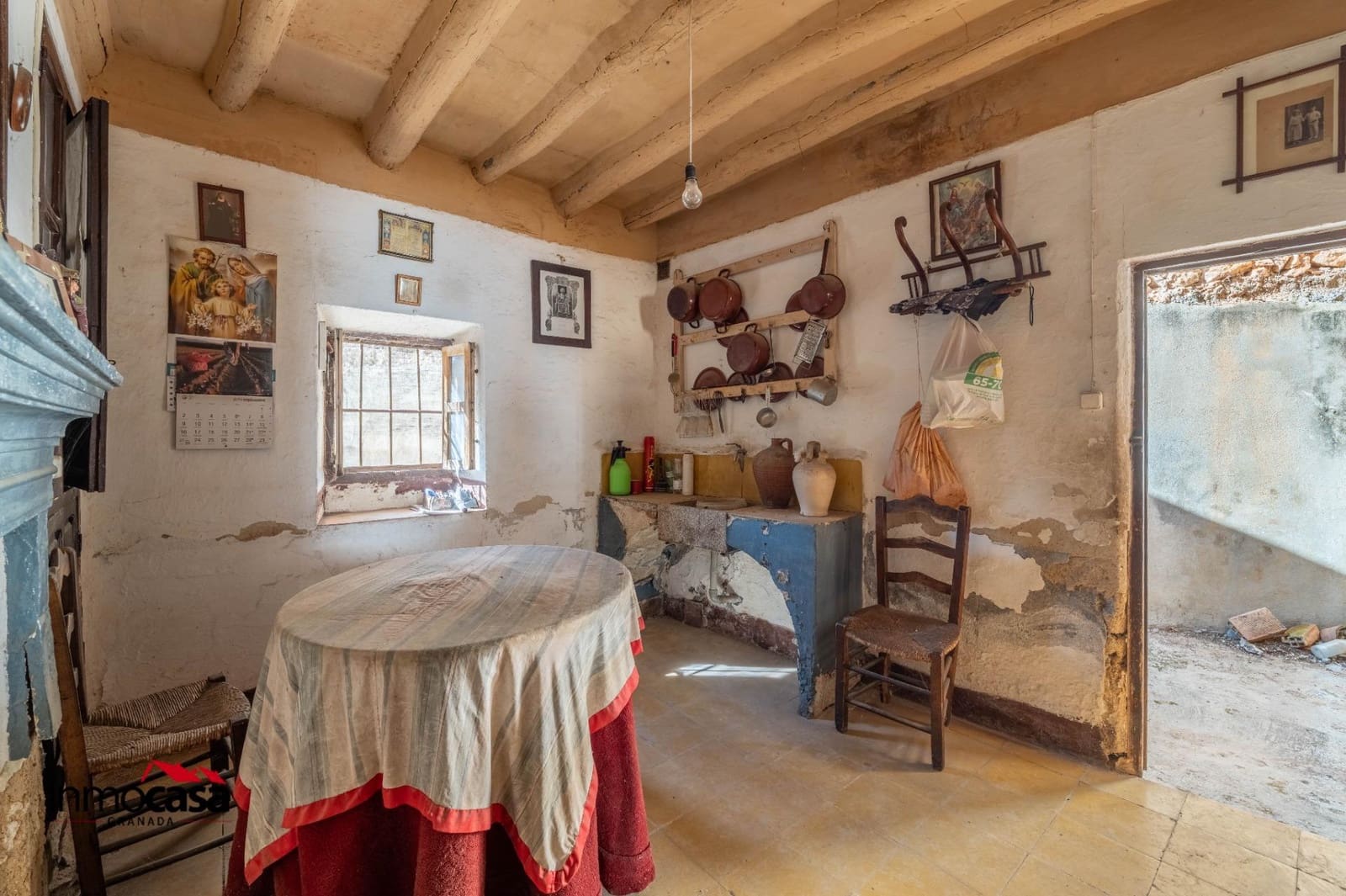 9 soveværelse Byhus til salg i Padul med garage - € 125.000 (Ref: 9720123)