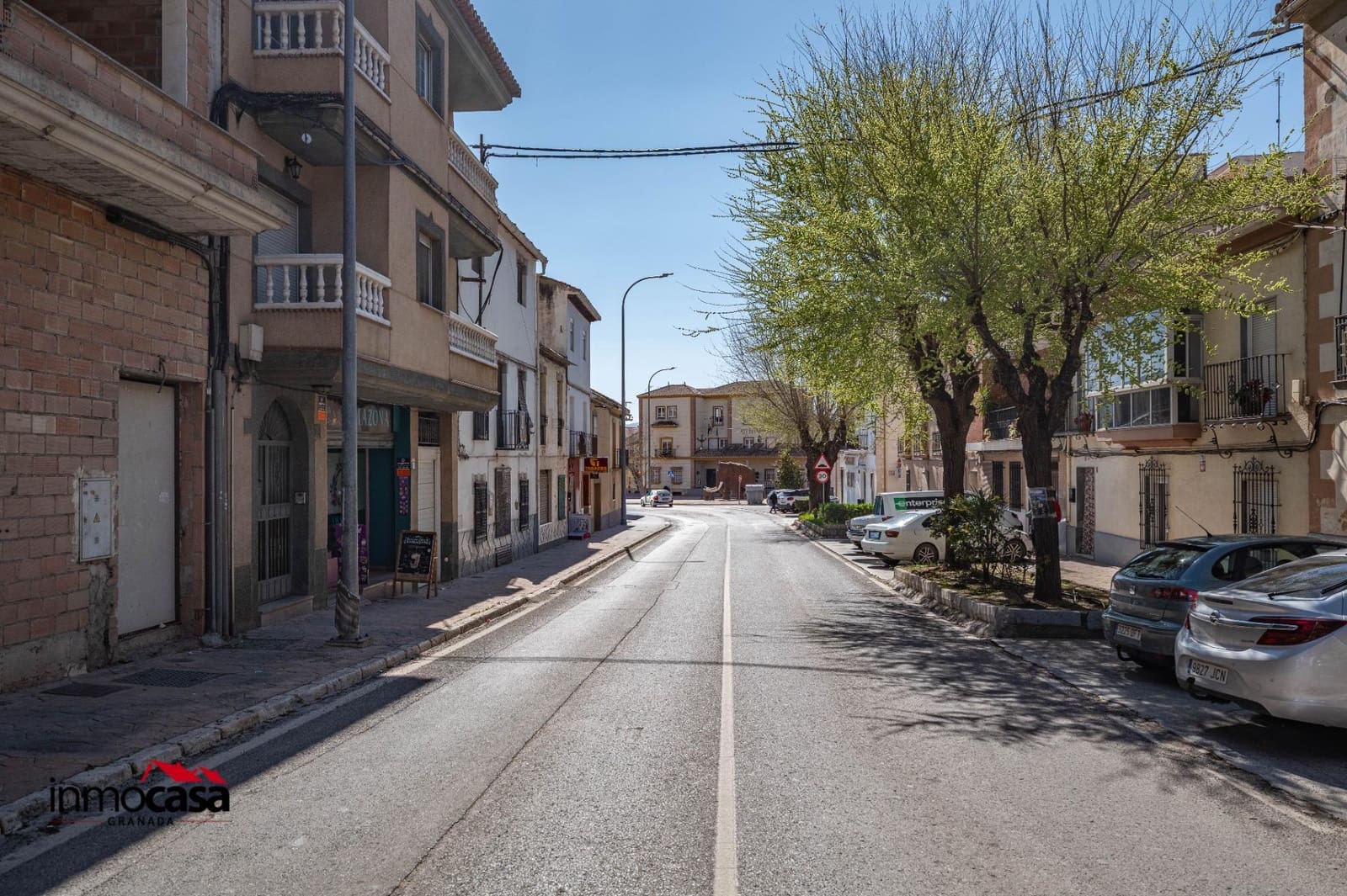 9 soveværelse Byhus til salg i Padul med garage - € 125.000 (Ref: 9720123)