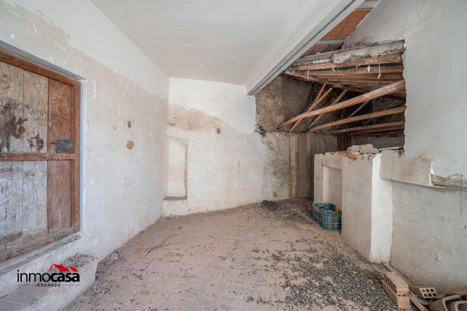 9 soveværelse Byhus til salg i Padul med garage - € 125.000 (Ref: 9720123)