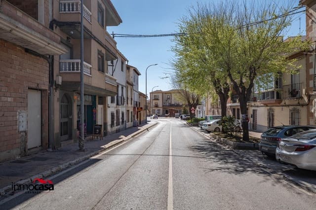 9 chambre Maison de Ville à vendre à Padul avec garage - 125 000 € (Ref: 9720123)